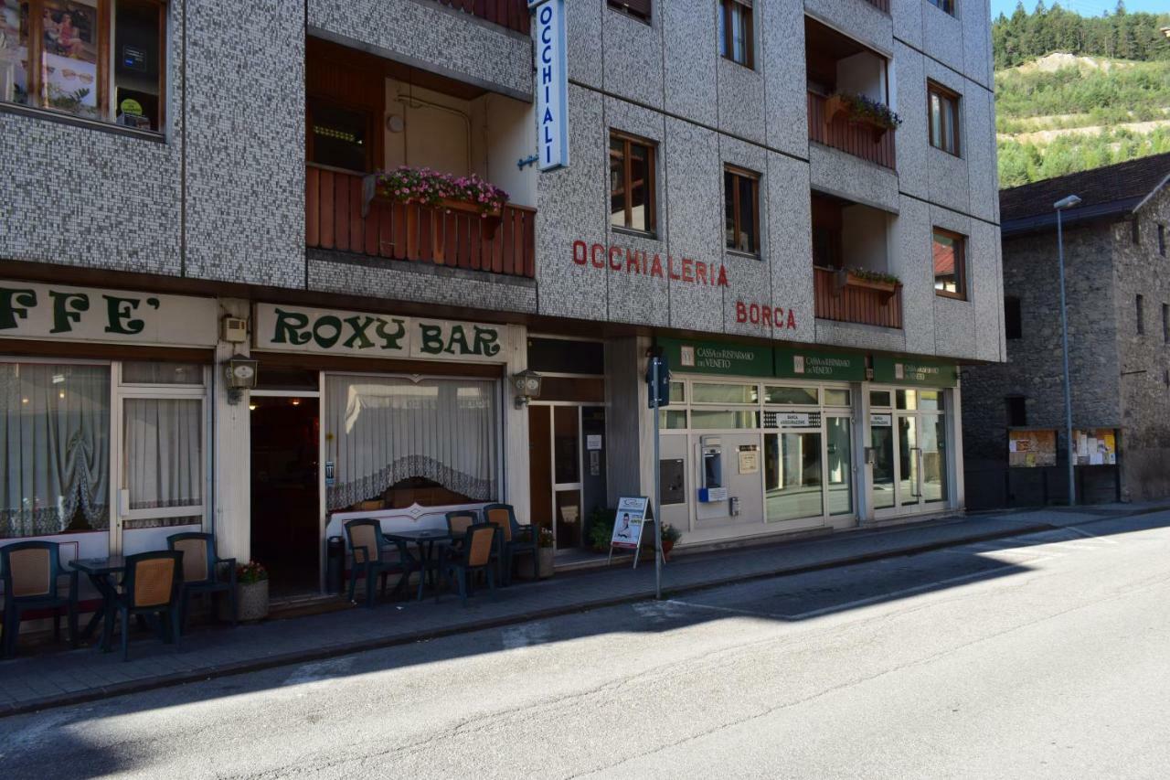 Lozzo Di Cadore - Dolomiti - Piazza IV Novembre Lozzo Cadore Eksteriør billede